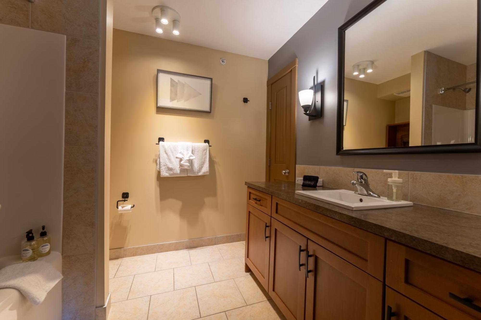 Copperstone Resort Dead Mans Flats Room photo